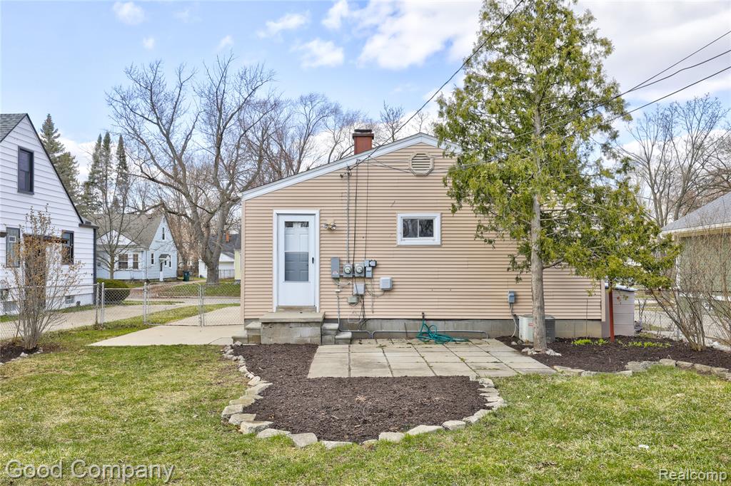 550 Roth Boulevard, Clawson, MI — Photo 15