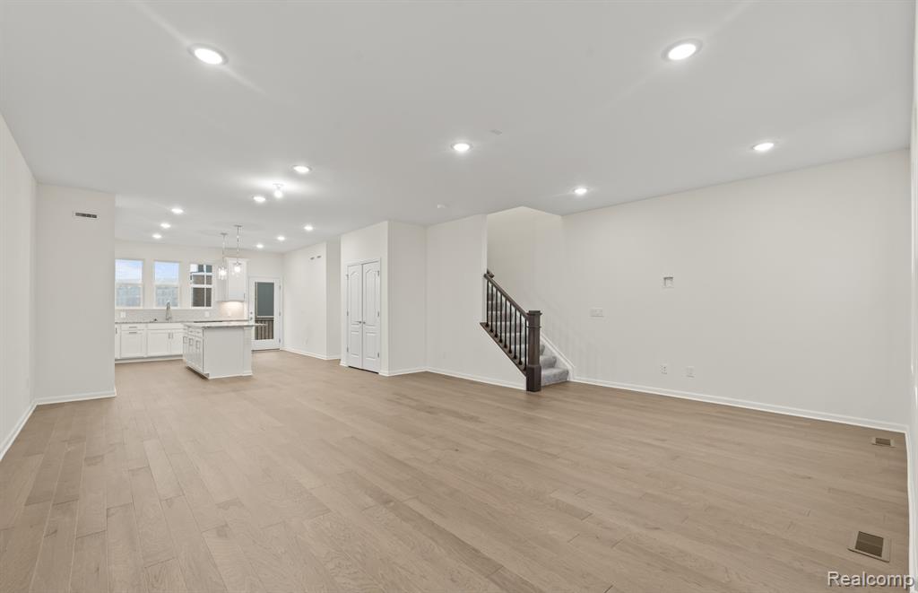 42846 Atwood Avenue, Novi, MI — Photo 12