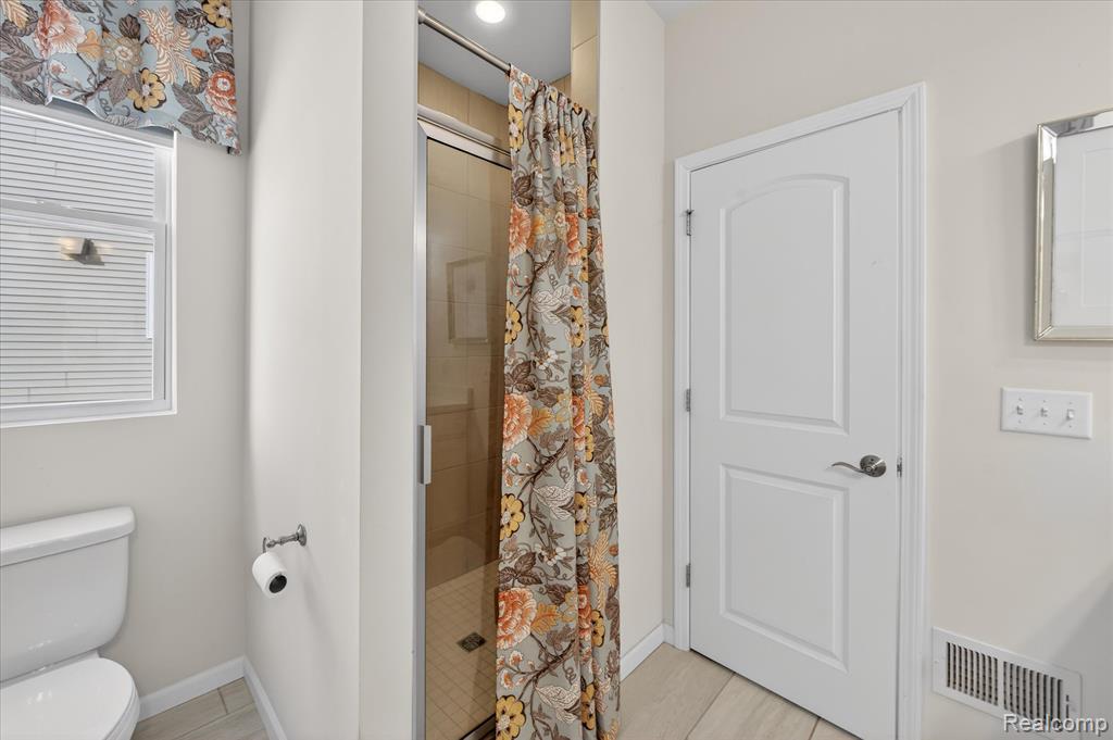 8185 Carston Lane, Brighton, MI 48116 — Photo 15