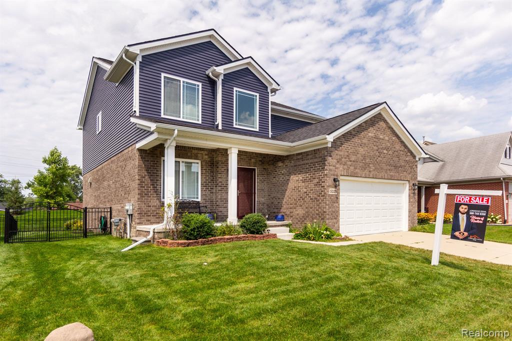 5325 BRADMORE Lane, Warren, MI 48092 — Photo 2