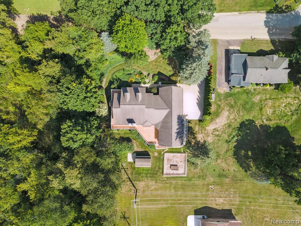 7127 Perry Lake Road, Clarkston, MI — Photo 70