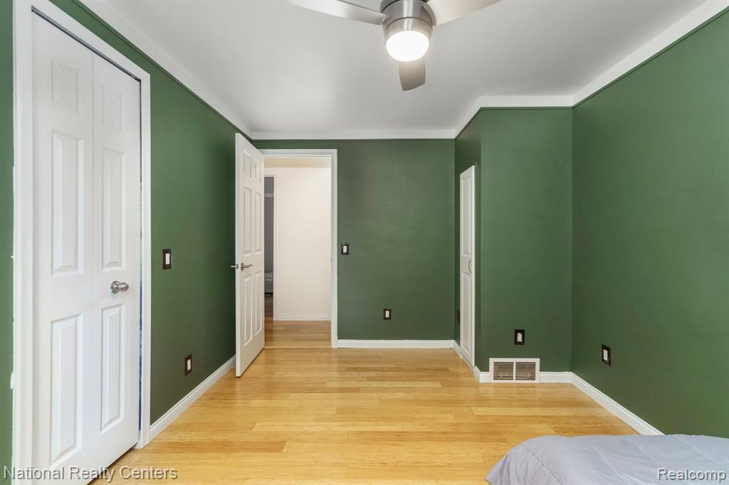 825 E WARDLOW Road, Highland, MI 48356 — Photo 30