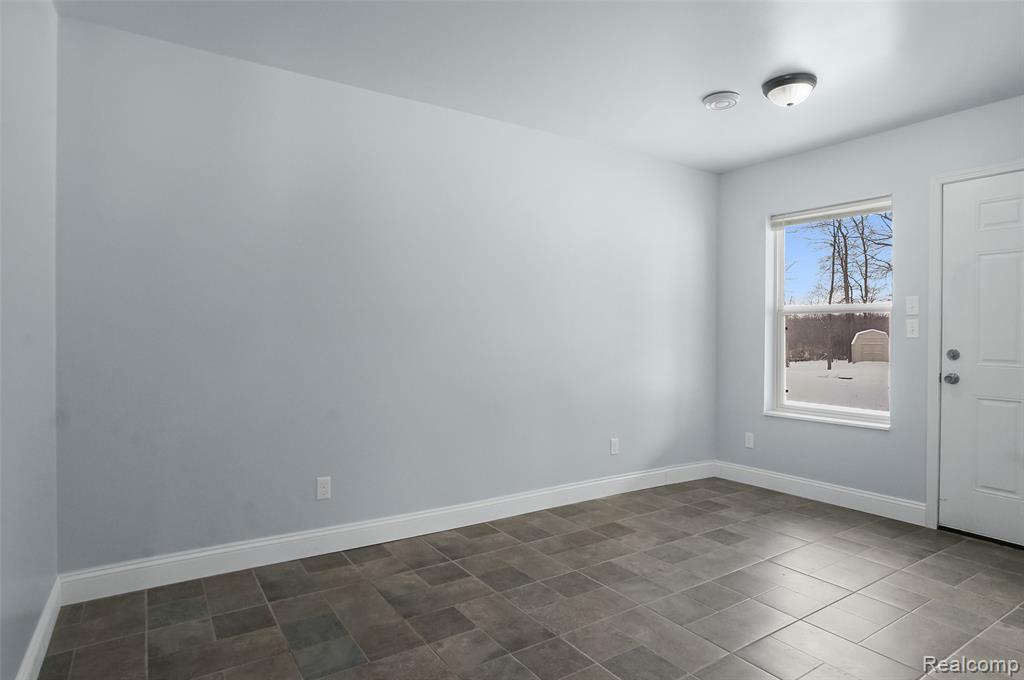 2420 Fisher Road, Howell, MI 48855 — Photo 24
