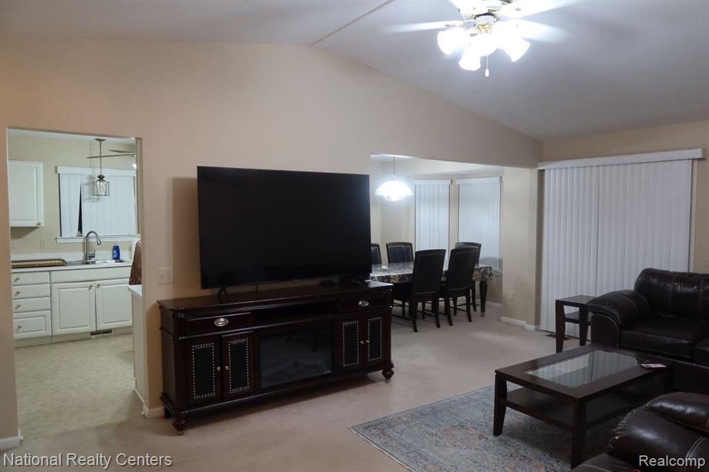8373 Jefferson Court, Warren, MI 48093 — Photo 5