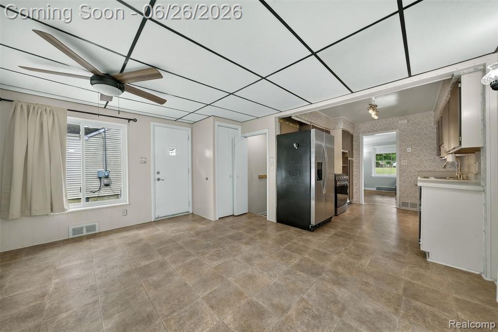 410 N Alexander Avenue, Royal Oak, MI 48067 — Photo 8
