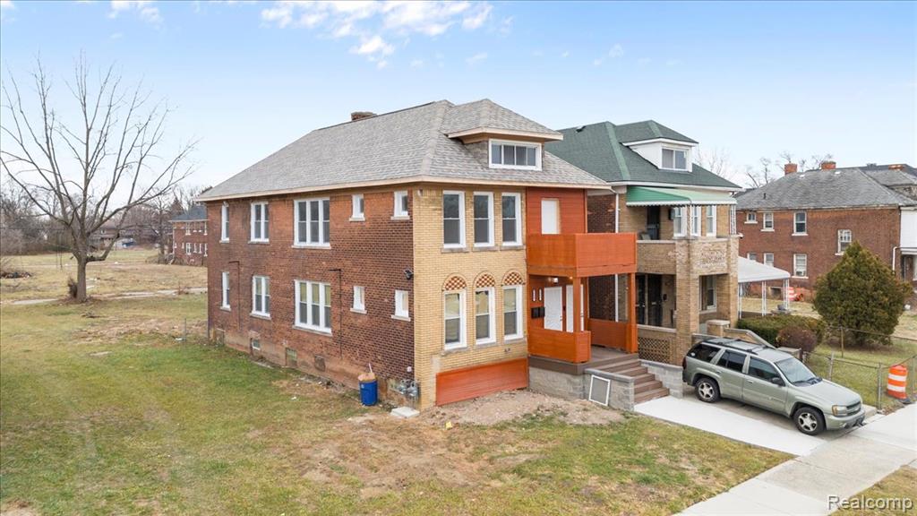 9662 Broadstreet Avenue, Detroit, MI 48204 — Photo 2