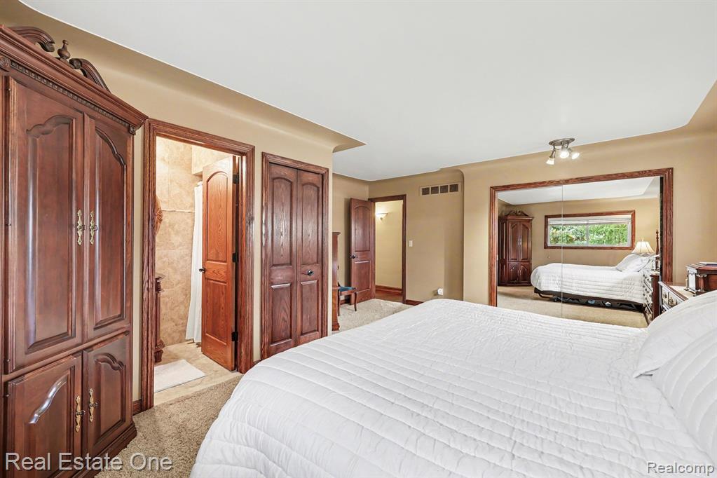55689 Nocturne Court, Shelby Twp, MI 48316 — Photo 18