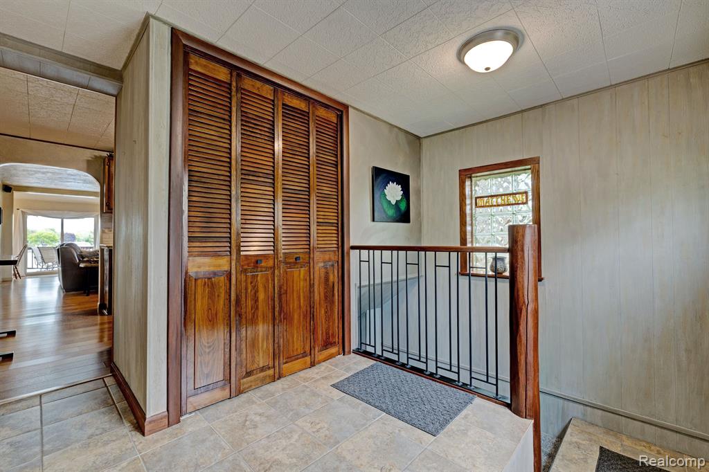 4030 ROLLINS Avenue, Waterford, MI 48329 — Photo 19