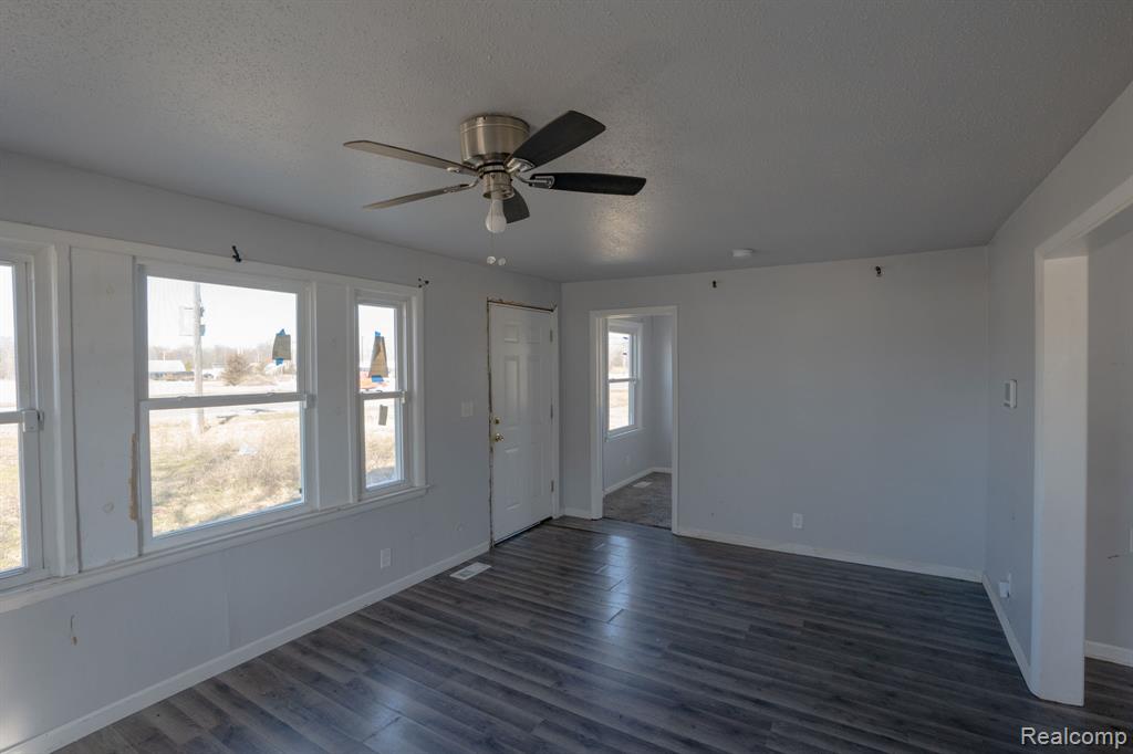 8508 N Saginaw Road, Mount Morris, MI 48458 — Photo 17