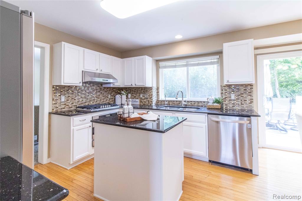 3374 Empire State Drive, Canton, MI 48188 — Photo 19