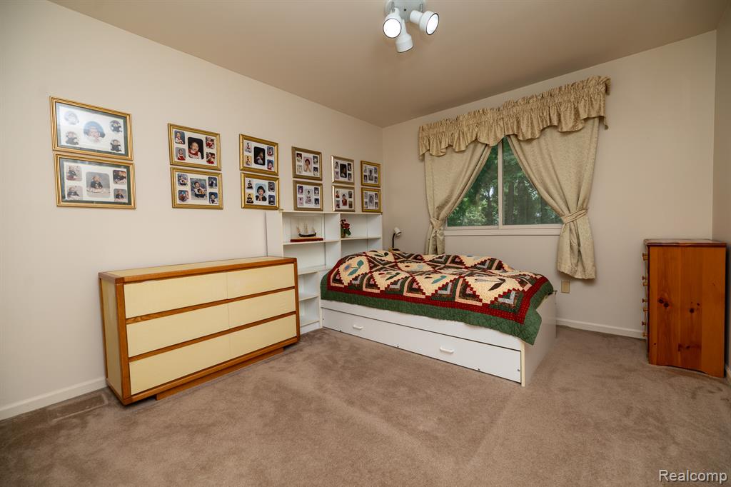 6926 Alden Drive, West Bloomfield, MI 48324 — Photo 28