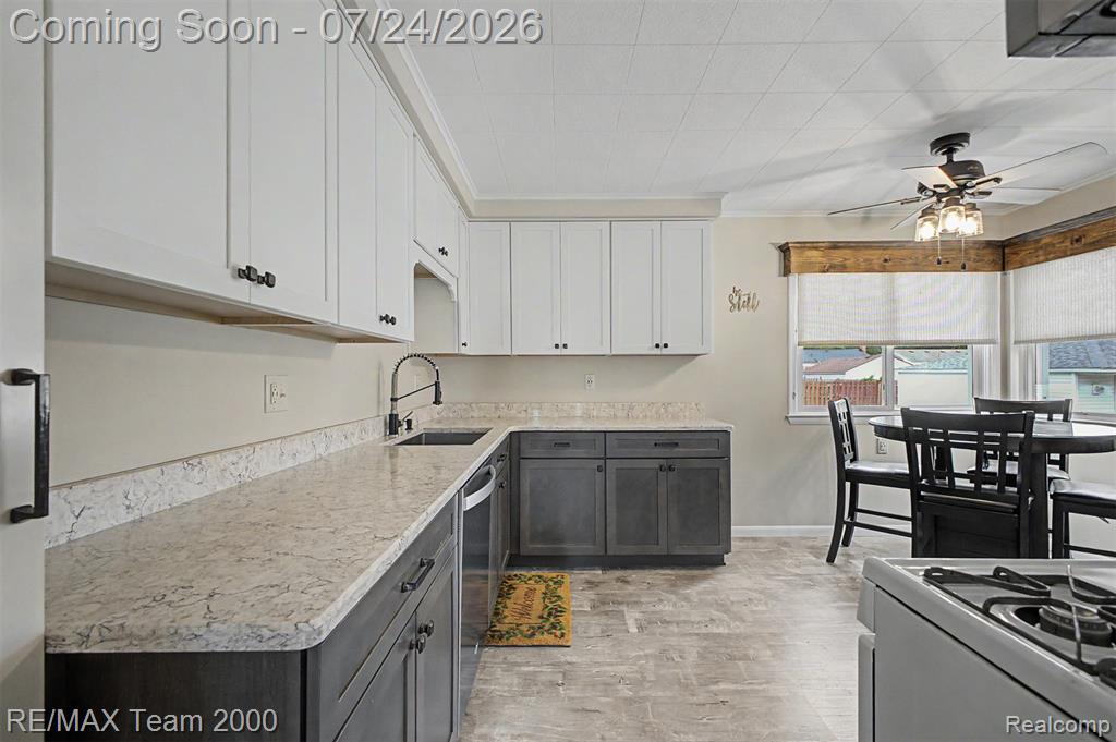 447 Gilman Street, Garden City, MI — Photo 14