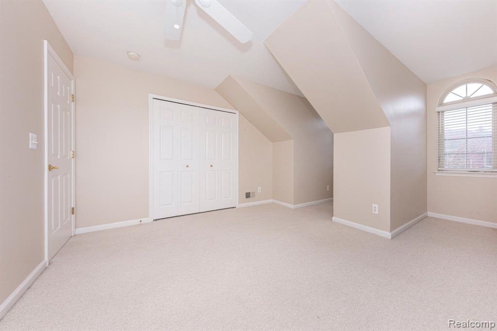 7246 Gateway Drive, West Bloomfield, MI — Photo 46