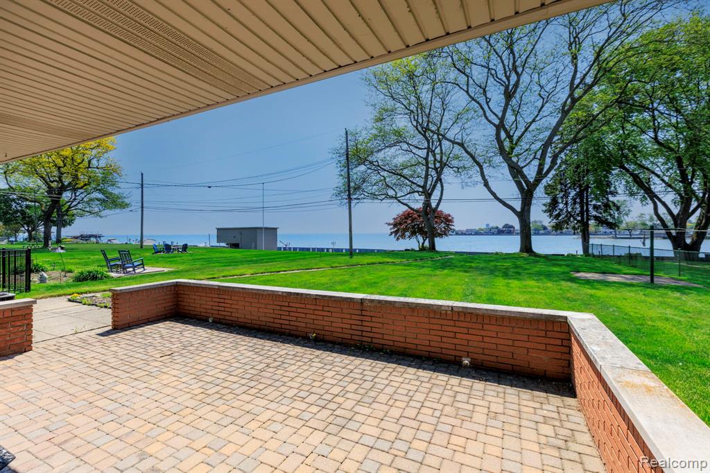 22606 Ardmore Park Drive, Saint Clair Shores, MI 48081 — Photo 10