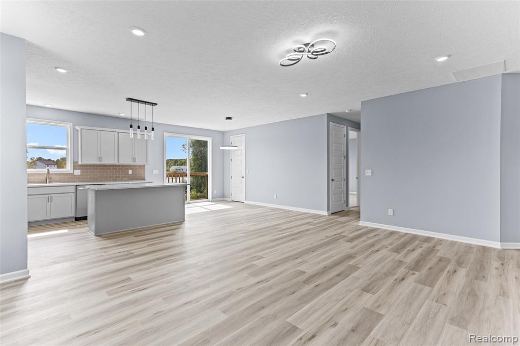 711 W Windward Way, Perry, MI 48872 — Photo 14