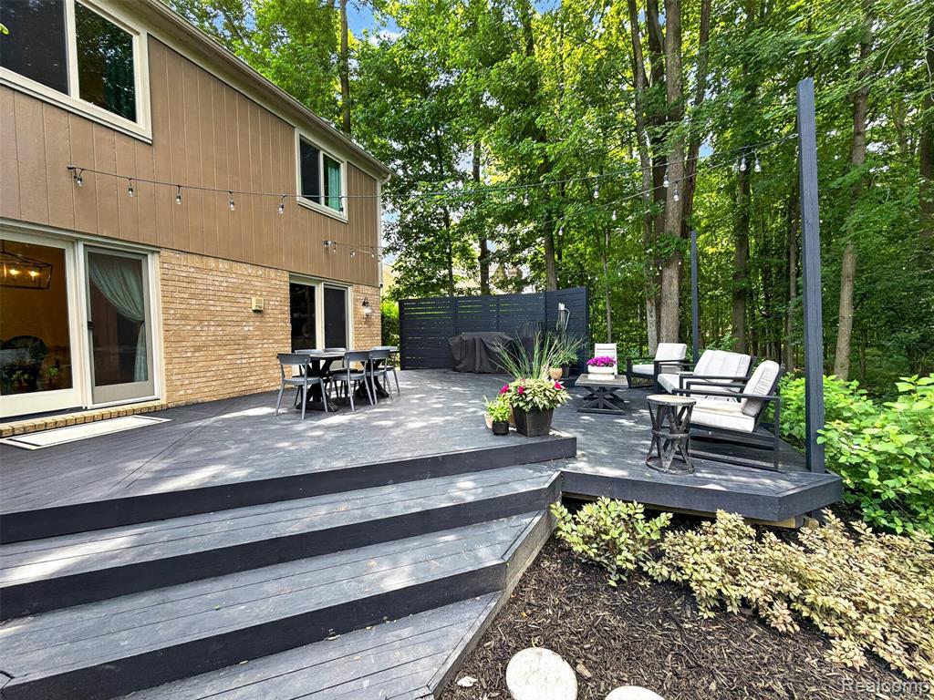 6713 Aurora Drive, Troy, MI 48098 — Photo 12