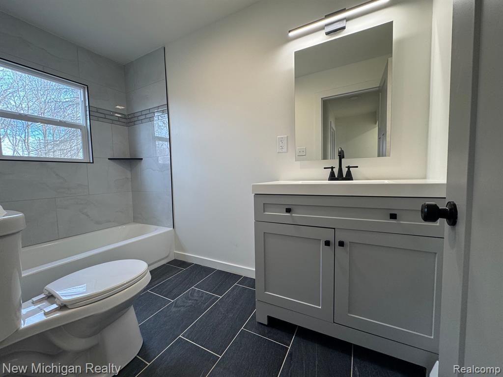 5390 BROBECK Street, Flint, MI 48532 — Photo 12