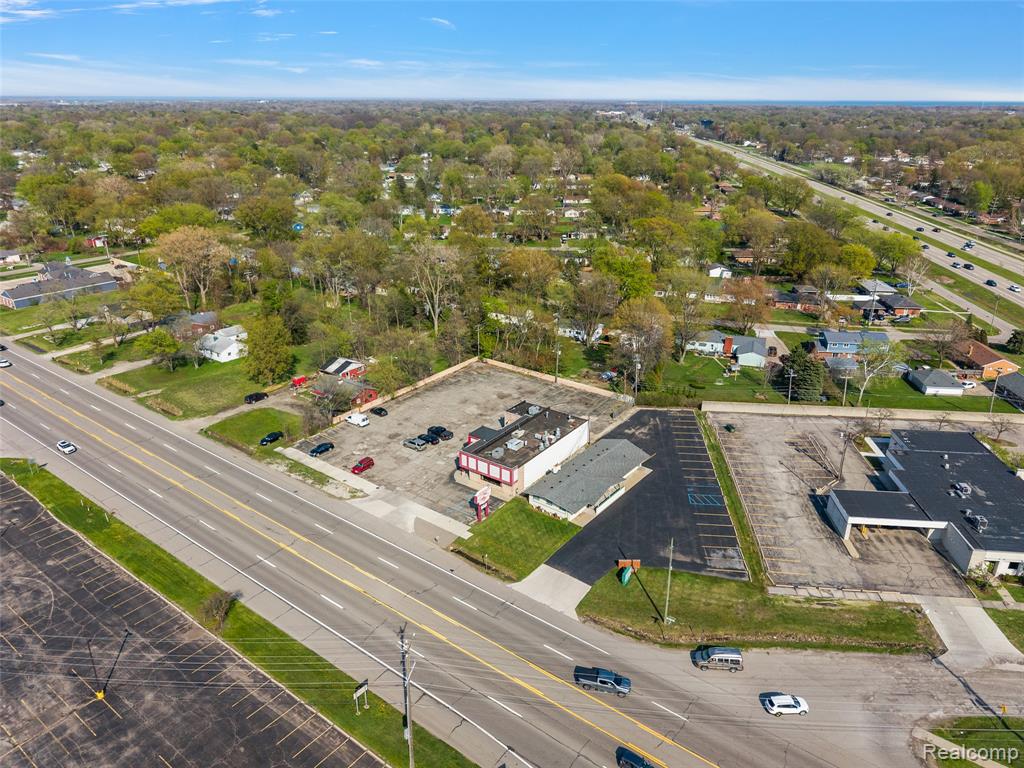 37116 S Groesbeck Highway, Clinton Twp, MI 48036 — Photo 21