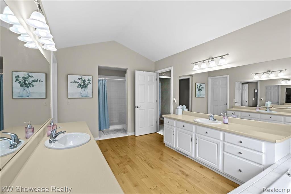 45776 Bristol Circle, Novi, MI 48377 — Photo 25