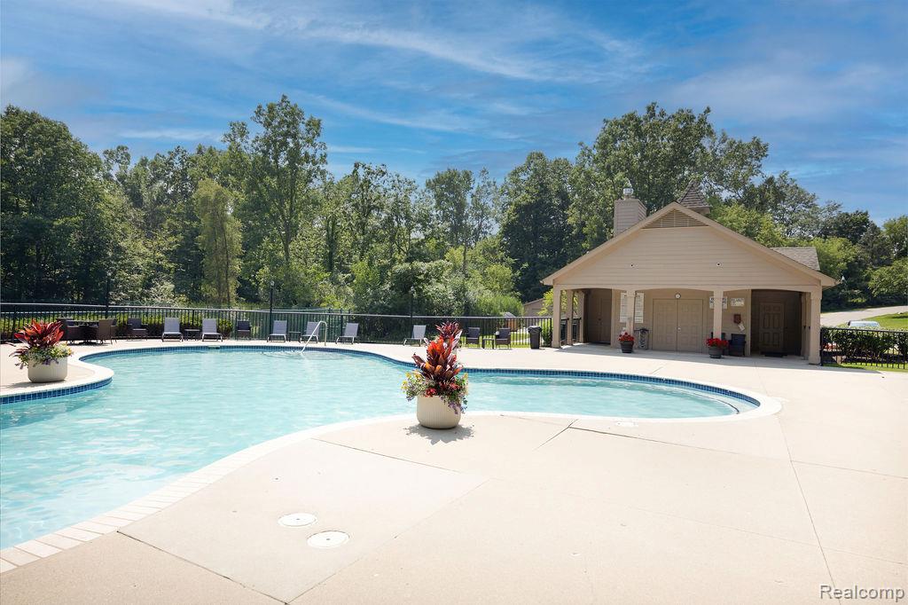 7108 Green Farm Road, West Bloomfield, MI — Photo 37