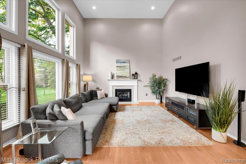 4086 Arcadia Drive, Auburn Hills, MI 48326 — Photo 10