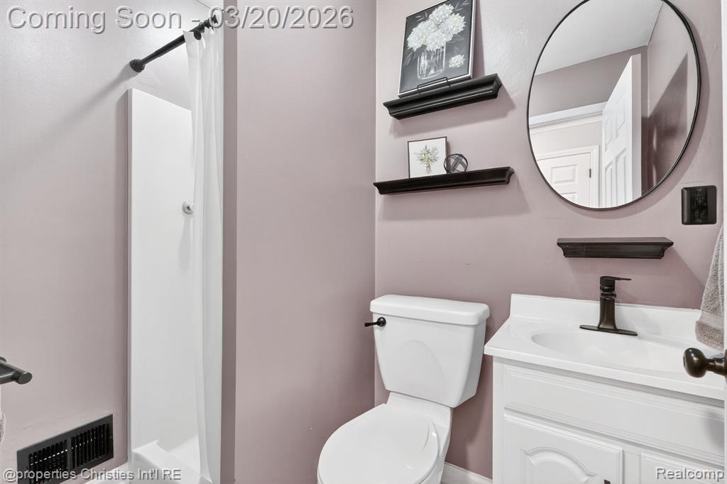 1922 Norwood Drive, Grosse Pointe Woods, MI 48236 — Photo 24