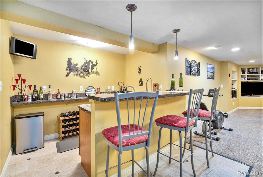 16155 WINCHESTER Drive, Northville, MI 48168 — Photo 38