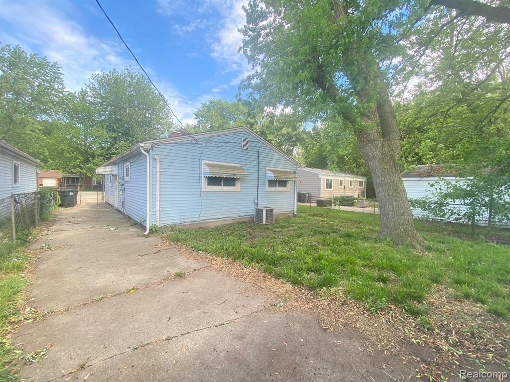 6810 OLDHAM Street, Taylor, MI — Photo 12