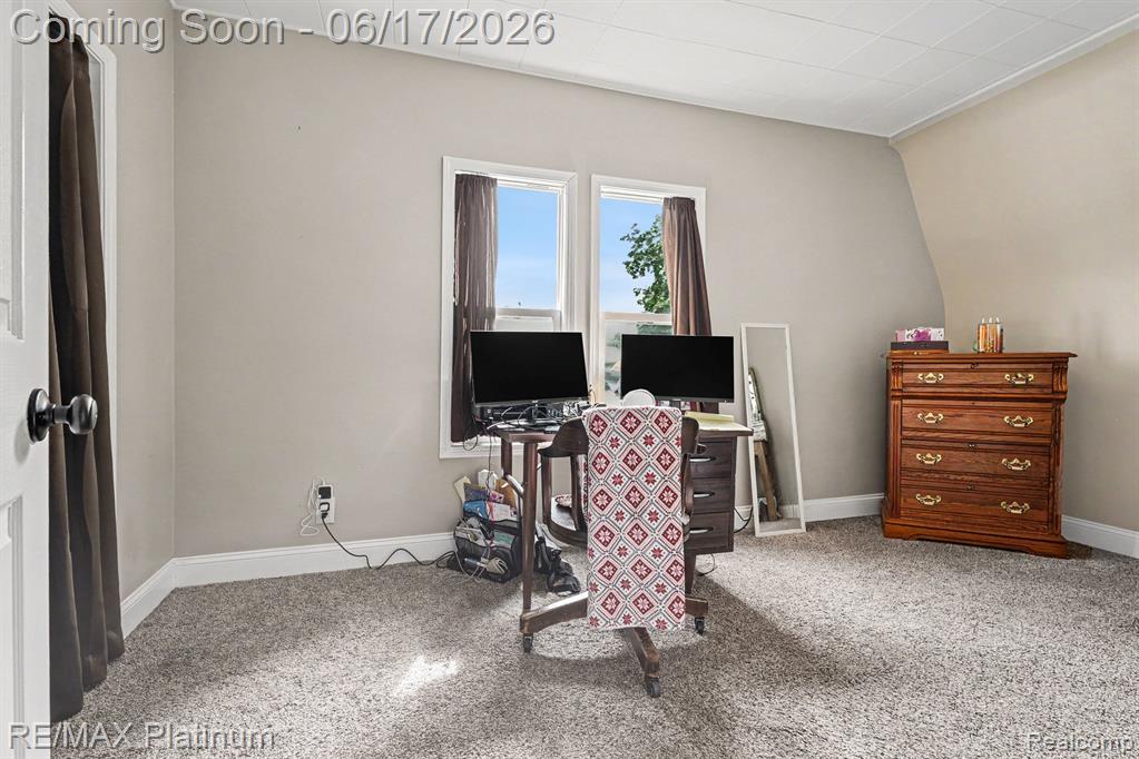 405 N Kiesel Street, Bay City, MI 48706 — Photo 16