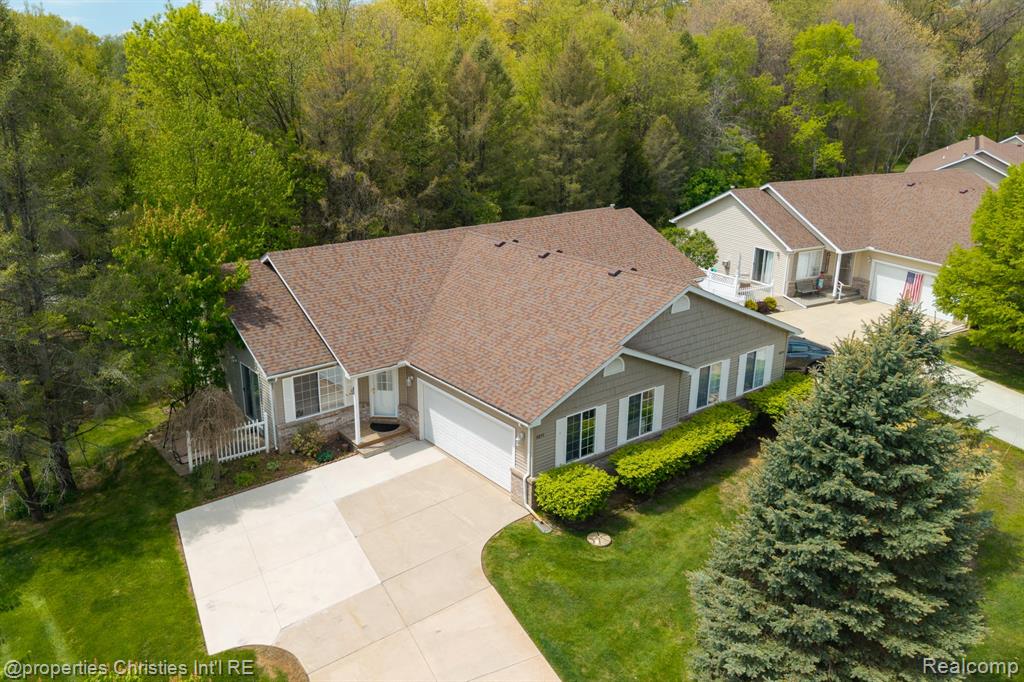8896 Redstone Drive, Pinckney, MI 48169 — Photo 21