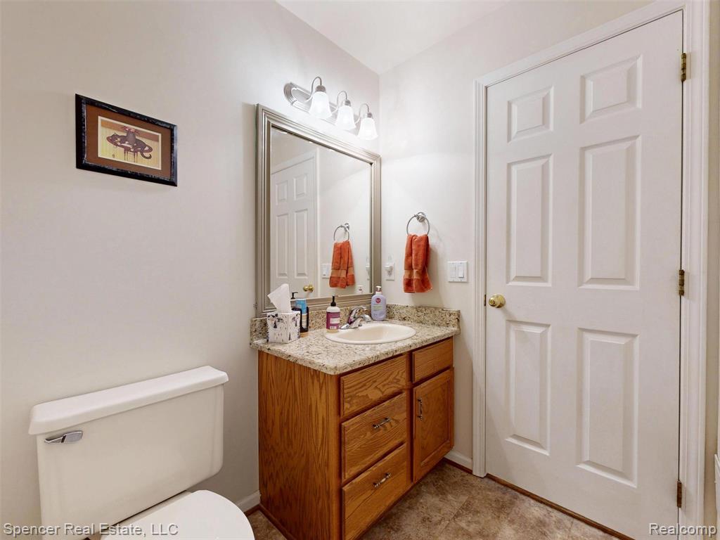 6350 Waldon Woods Drive, Clarkston, MI — Photo 40