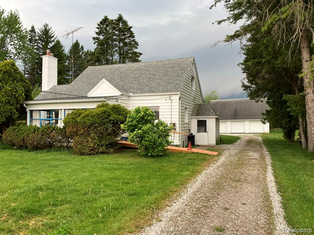 5893 Cribbins Road, Kenockee, MI 48006 — Photo 2