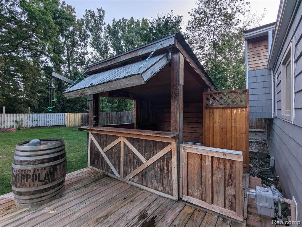 6915 PONTIAC LAKE Road, Waterford, MI 48327 — Photo 17