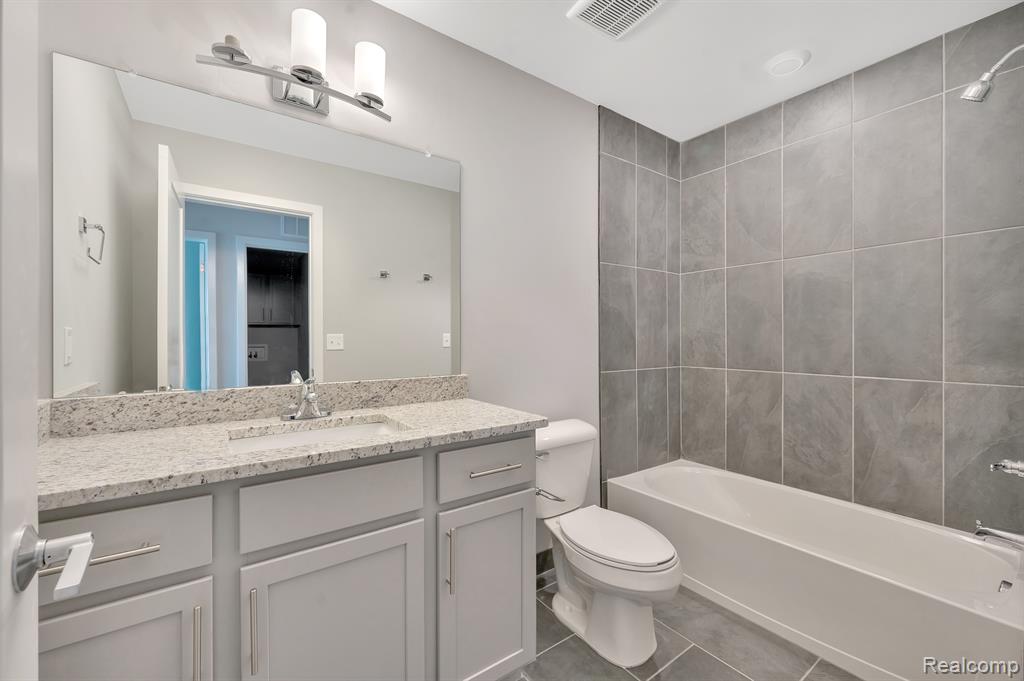 41600 ORIANNA Lane, 14, Novi, MI — Photo 29