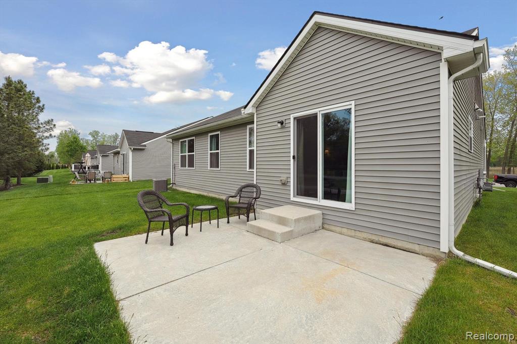 6912 Sweet Water Drive, Ypsilanti, MI 48197 — Photo 27