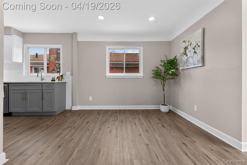 9075 W Parkway Street, Detroit, MI 48239 — Photo 15