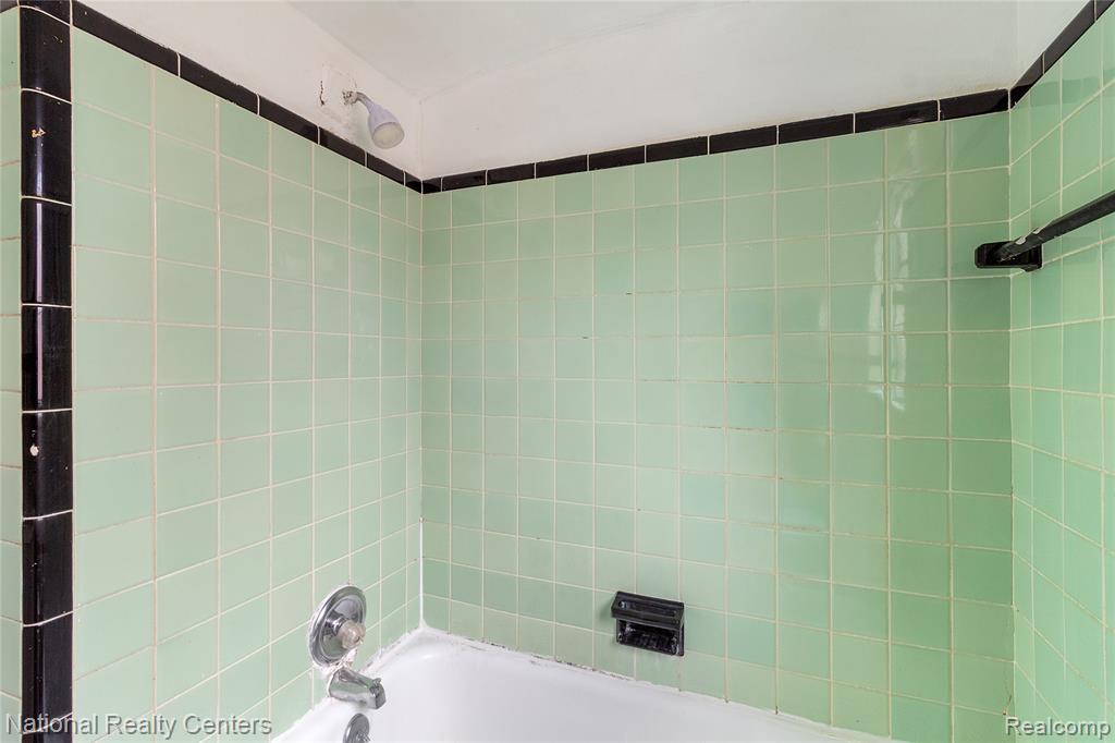 5981 University Place, Detroit, MI 48224 — Photo 12