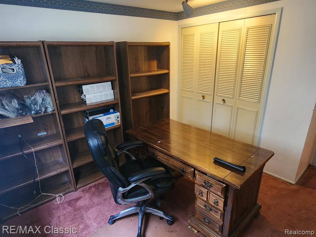 473 FOX RIVER Drive, Bloomfield Hills, MI 48304 — Photo 28