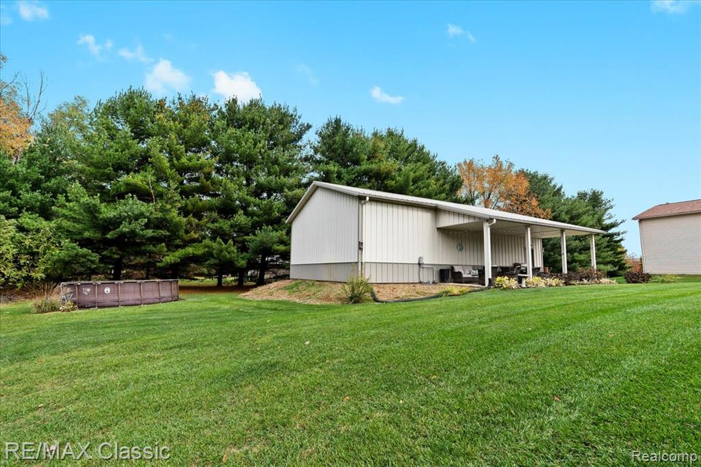 13947 Hearthstone Lane, Hartland, MI 48353 — Photo 36
