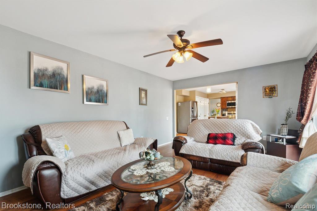 465 THORNRIDGE Drive, Rochester Hills, MI 48307 — Photo 21