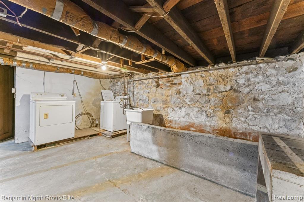 532 Fox Street, Lapeer, MI 48446 — Photo 28