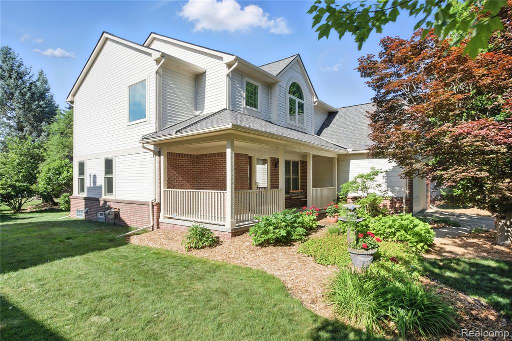 43011 Brookstone Drive, Novi, MI 48377 — Photo 51