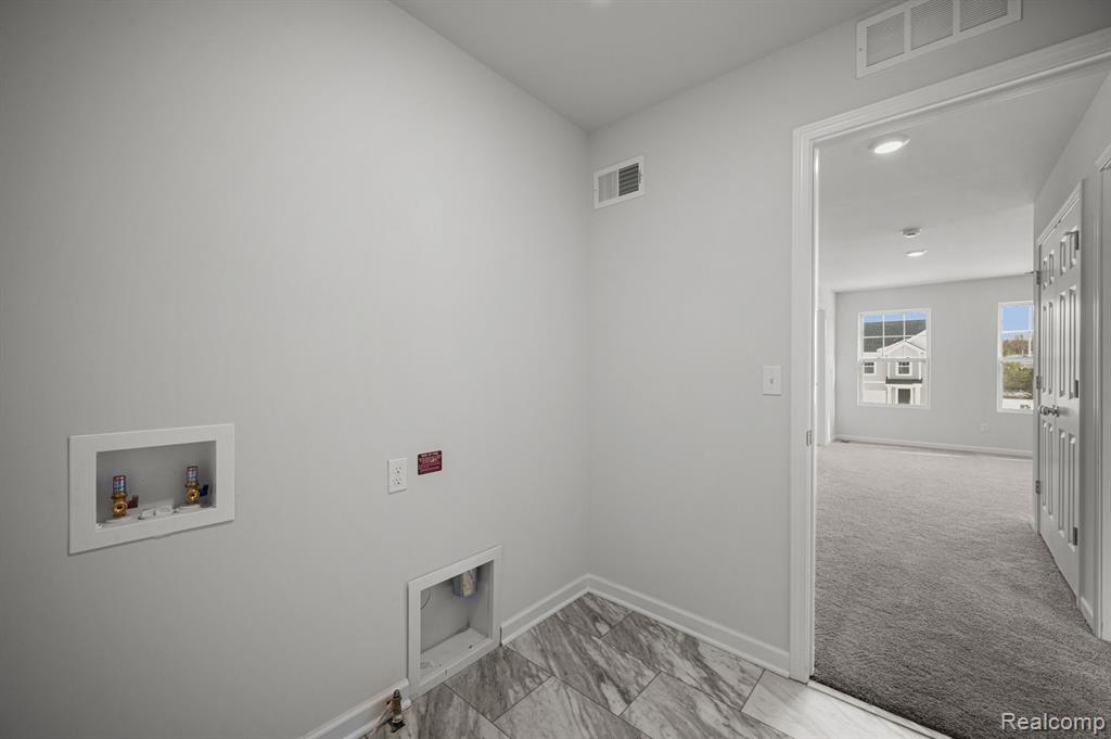 54631 HERON Circle, New Baltimore, MI 48047 — Photo 25
