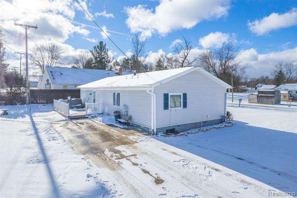 6109 4TH Street, Mayville Vlg, MI 48744 — Photo 28