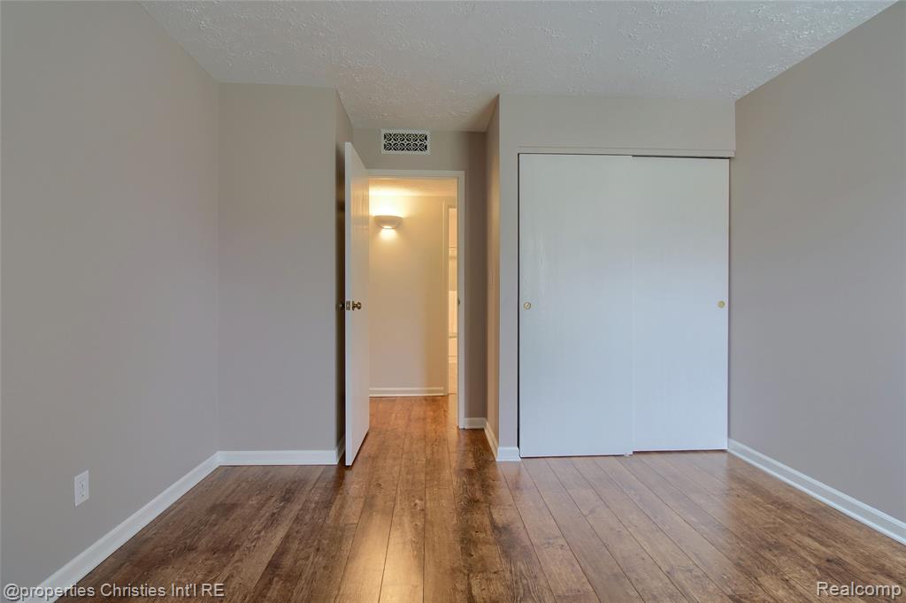 19586 Northridge Drive, Northville, MI 48167 — Photo 18