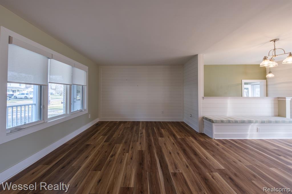 557 Green Cove Drive, Holly, MI 48442 — Photo 11