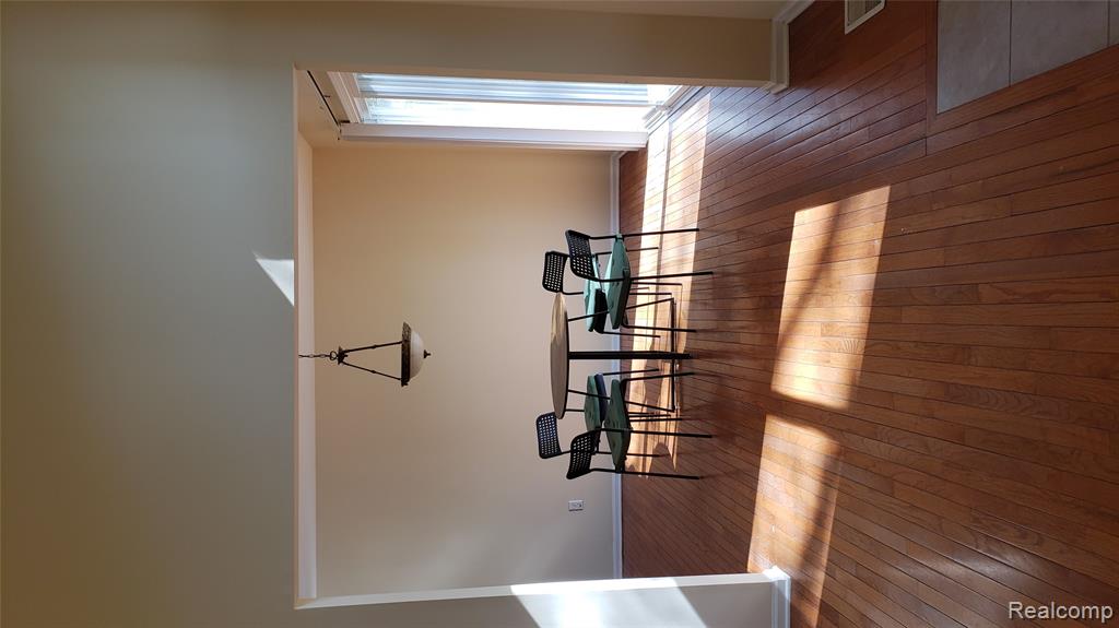 6196 Crystal Lake Drive, Romulus, MI 48174 — Photo 12