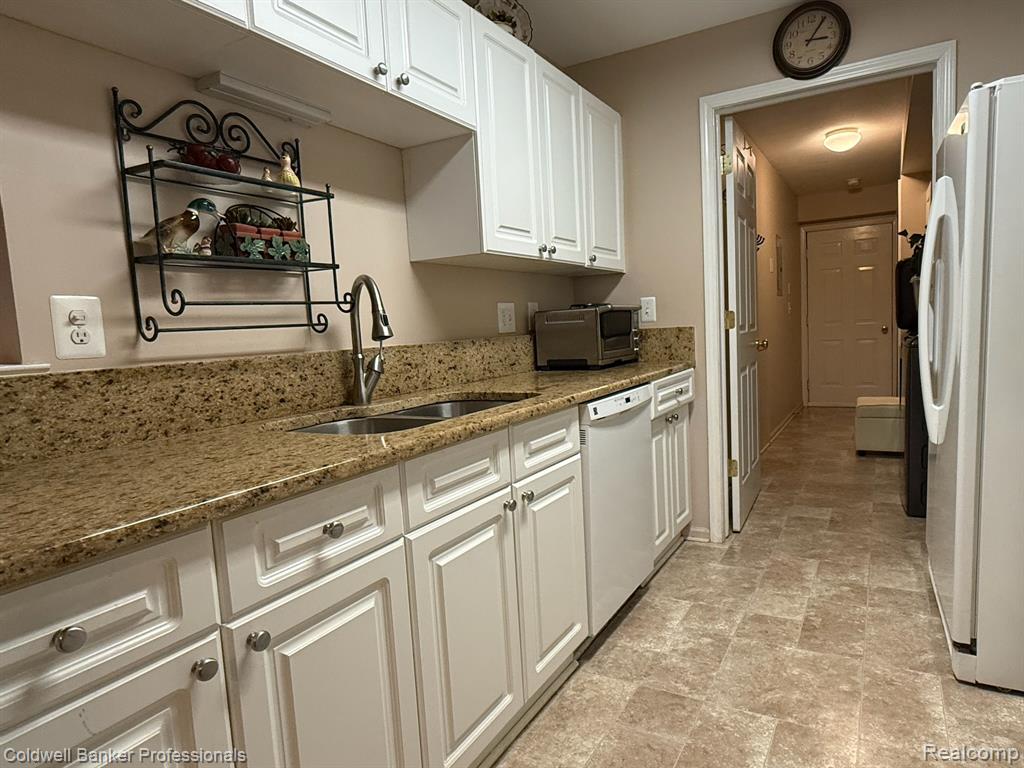 5349 Brookemonte Circle, Rochester, MI 48306 — Photo 26