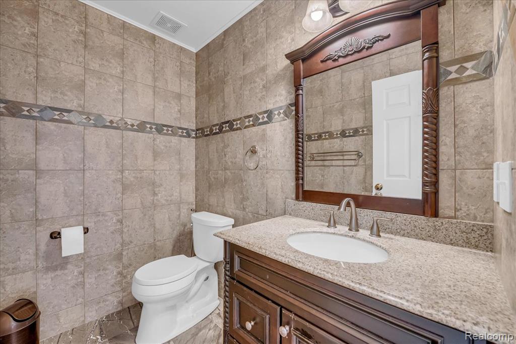 673 Ethan Drive, Westland, MI — Photo 20