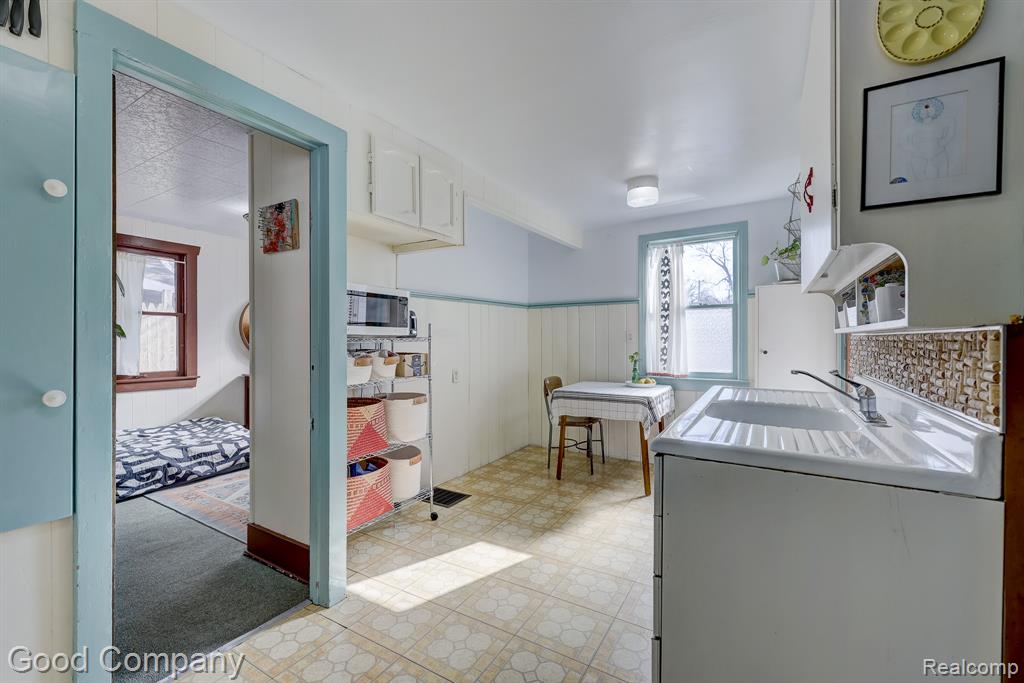 8503 Colgate Street, Oak Park, MI 48237 — Photo 21
